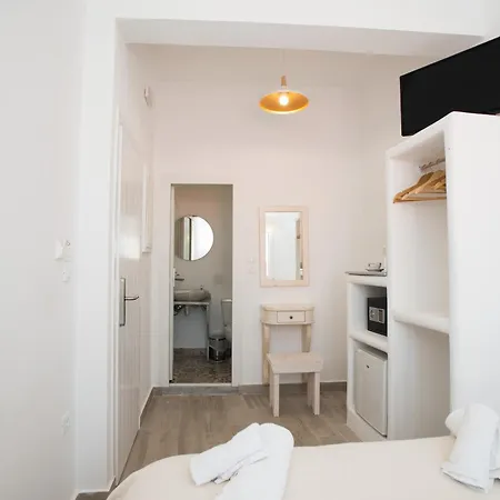 Hotel Eleanna's 5*