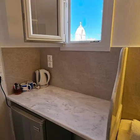 Eleanna's Mykonos 2*