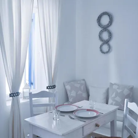 Eleanna's Mykonos Town